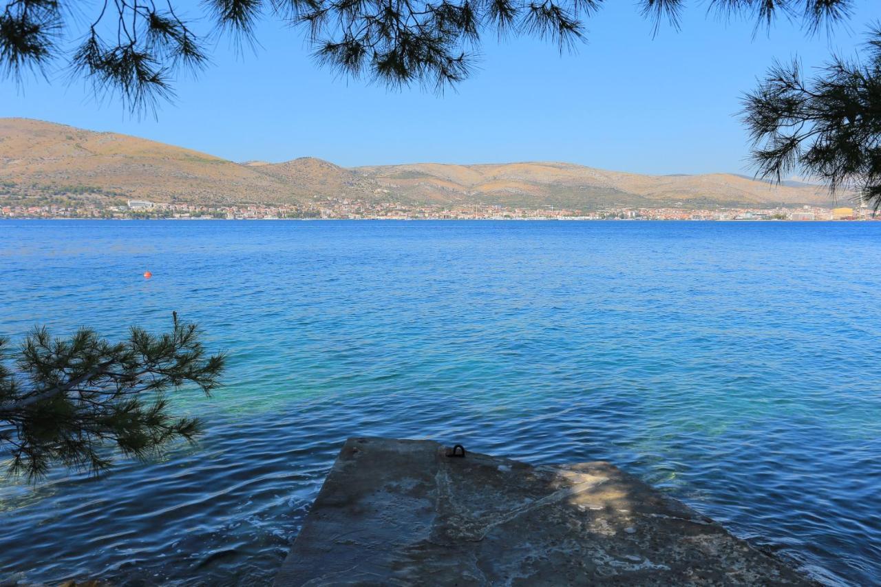 אוקרוג גורניי Apartments By The Sea Okrug Donji, Ciovo - 12502 מראה חיצוני תמונה