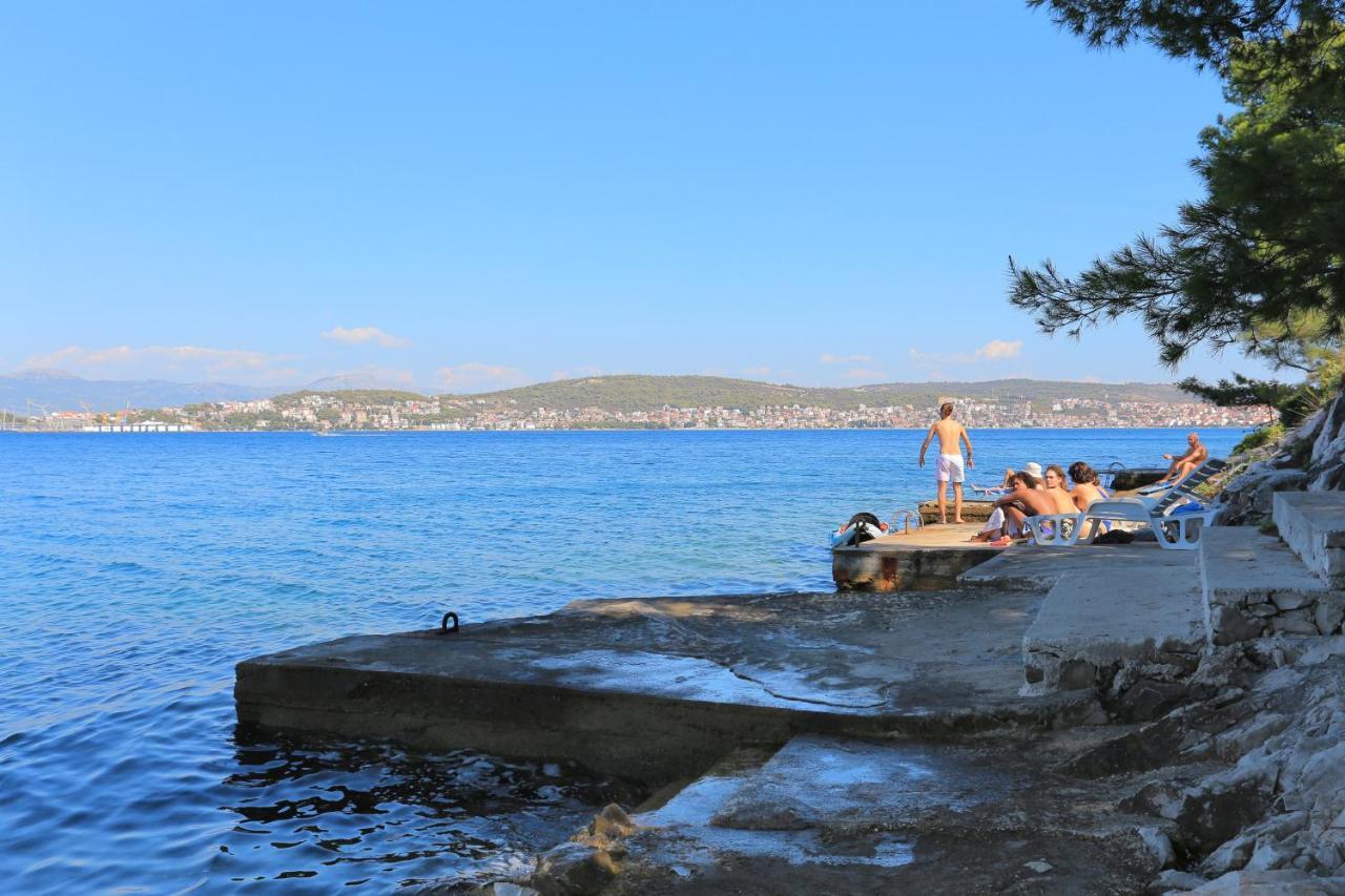 אוקרוג גורניי Apartments By The Sea Okrug Donji, Ciovo - 12502 מראה חיצוני תמונה