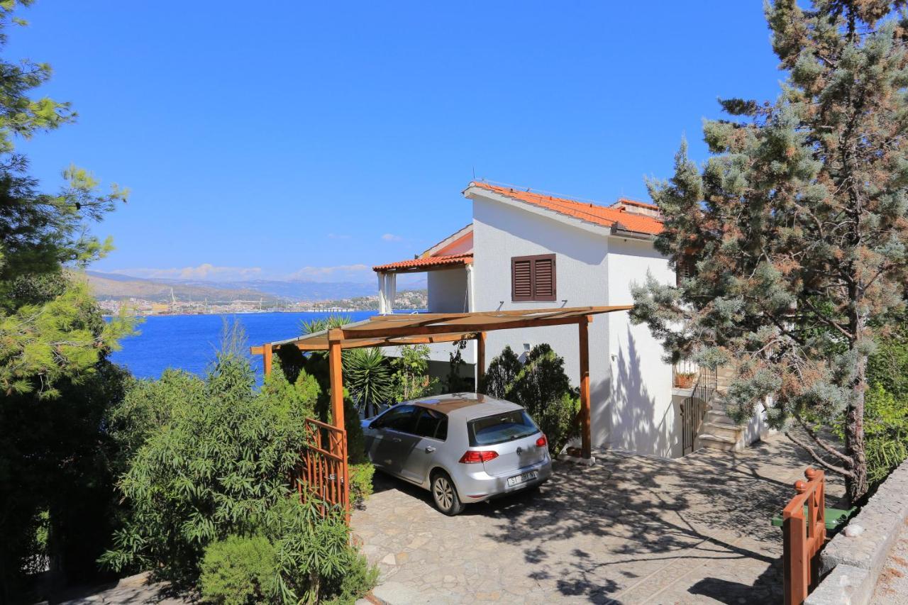 אוקרוג גורניי Apartments By The Sea Okrug Donji, Ciovo - 12502 מראה חיצוני תמונה