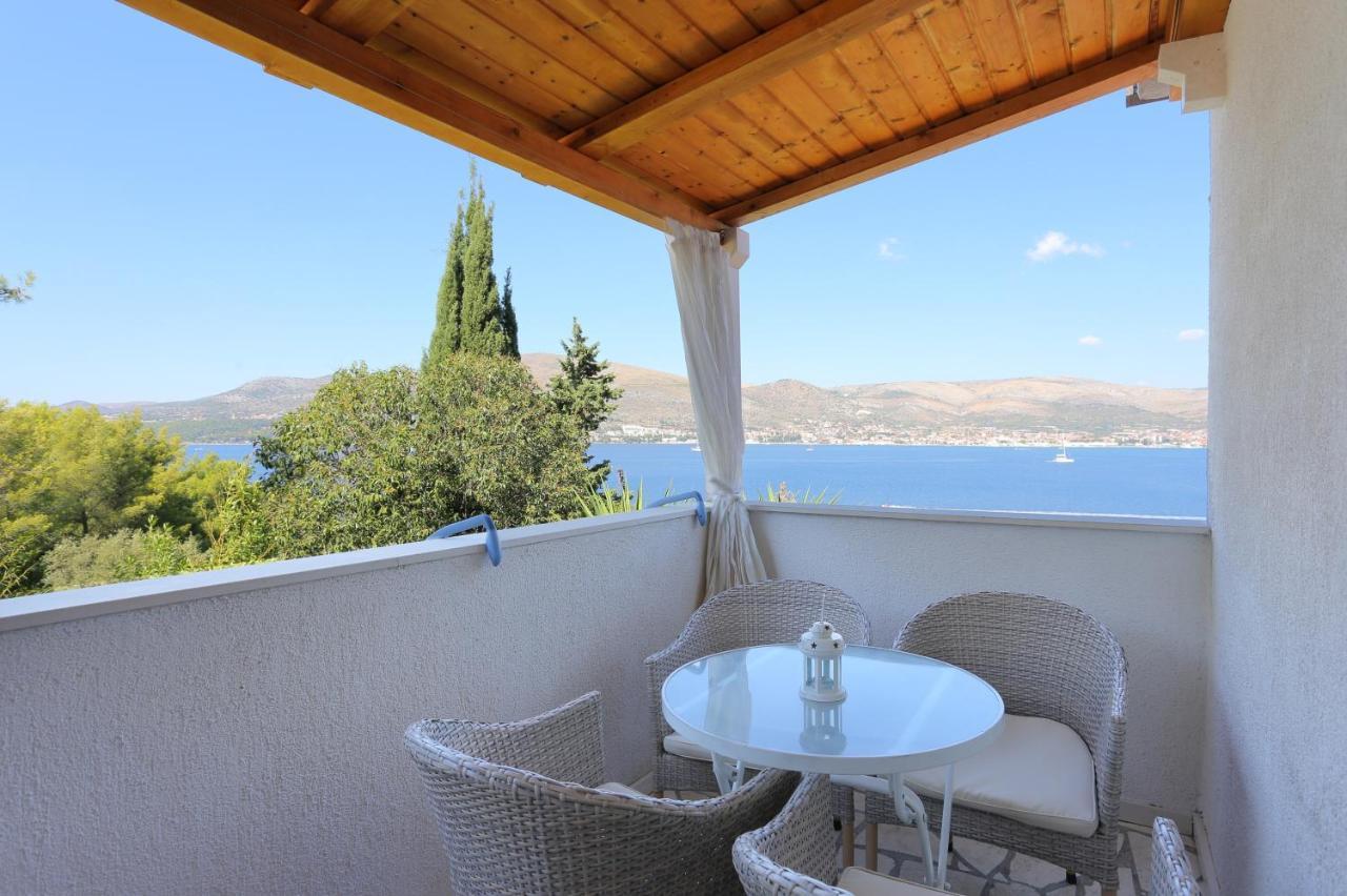 אוקרוג גורניי Apartments By The Sea Okrug Donji, Ciovo - 12502 מראה חיצוני תמונה