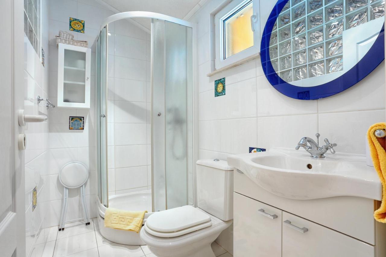 אוקרוג גורניי Apartments By The Sea Okrug Donji, Ciovo - 12502 מראה חיצוני תמונה