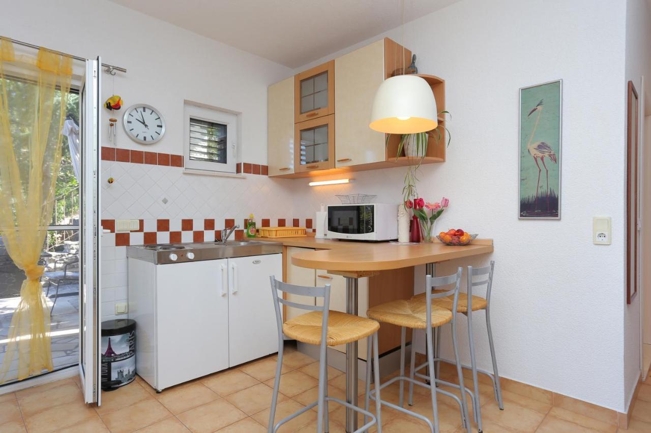 אוקרוג גורניי Apartments By The Sea Okrug Donji, Ciovo - 12502 מראה חיצוני תמונה